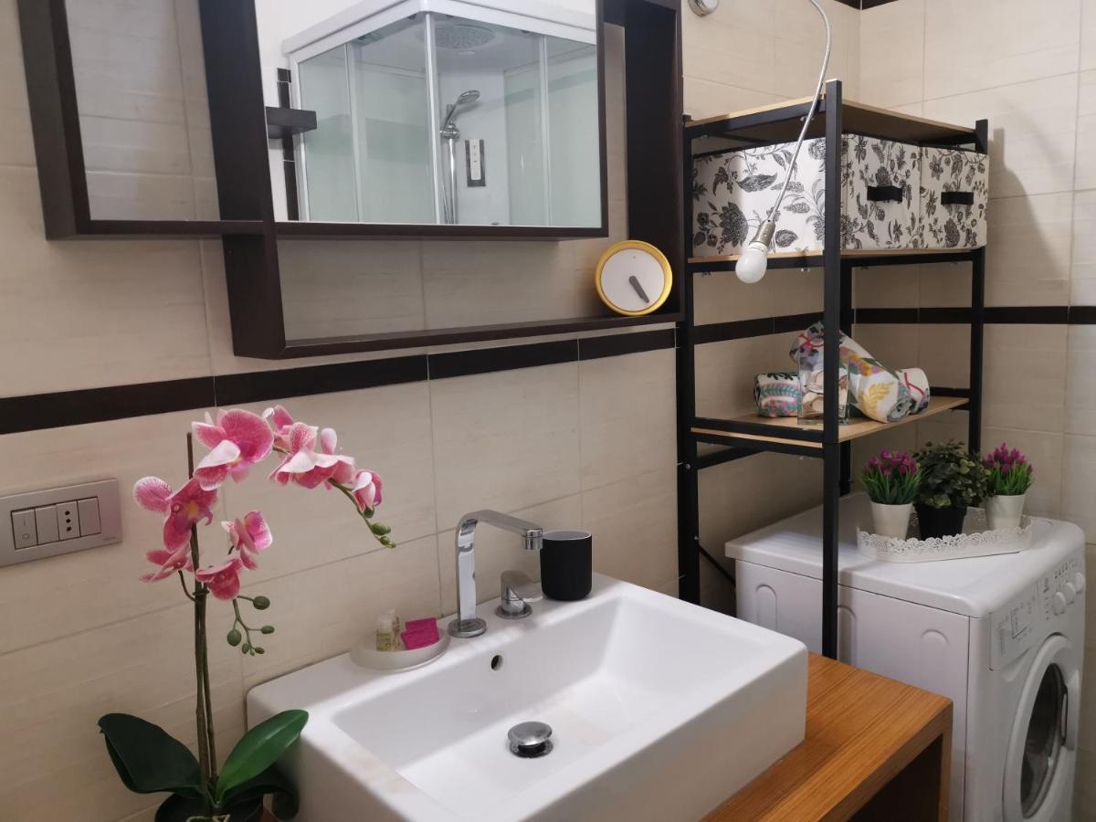 Bnbook Trilo Mind Rho Trilocale Con 2 Camere E 2 Bagni Dış mekan fotoğraf